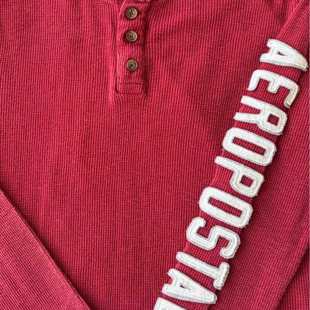 Aeropostale Men's Red and Burgundy Shirt